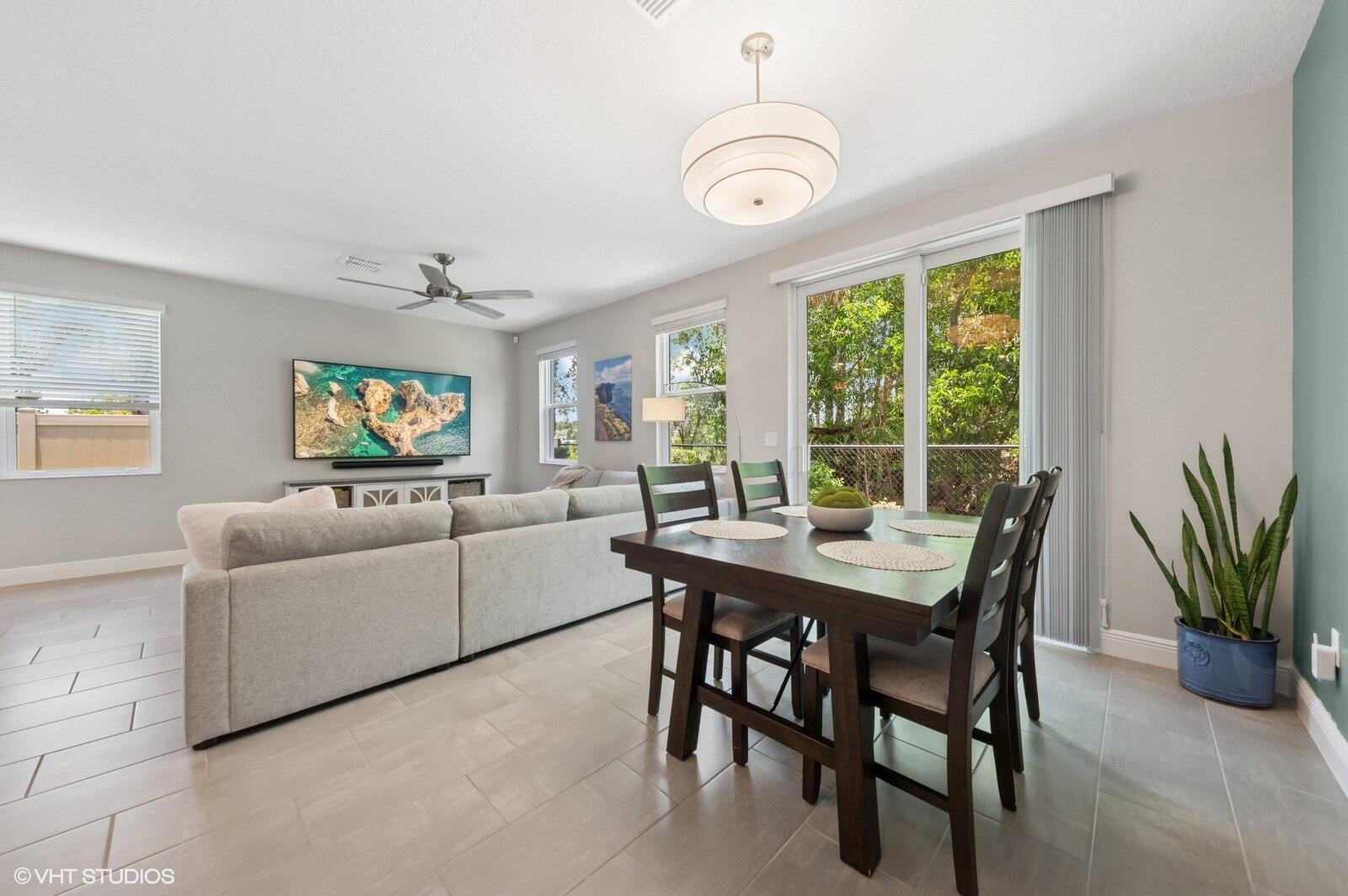  Residence photo 5