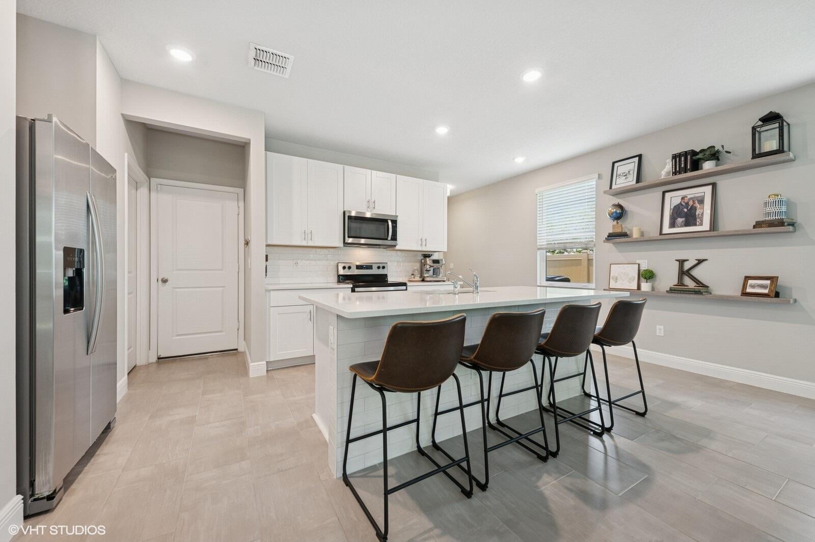  Residence photo 6