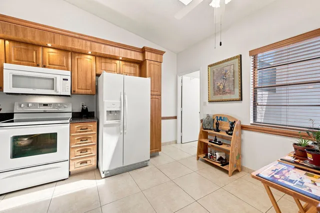  Residence photo 5