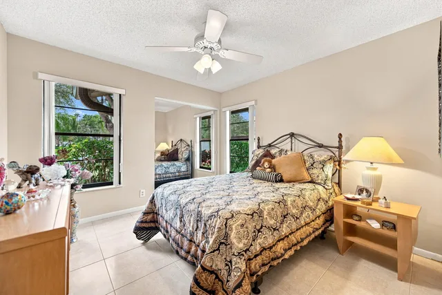  Residence photo 18