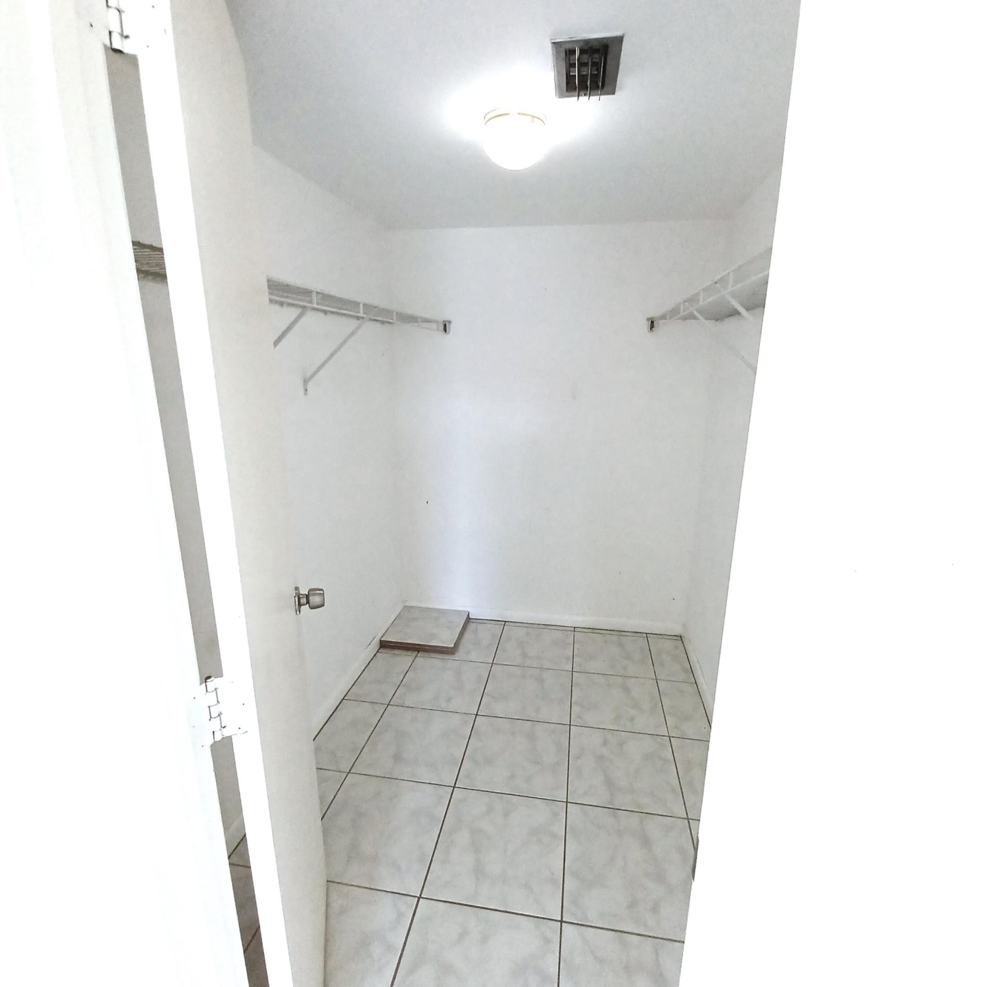 Unit 102 photo 11