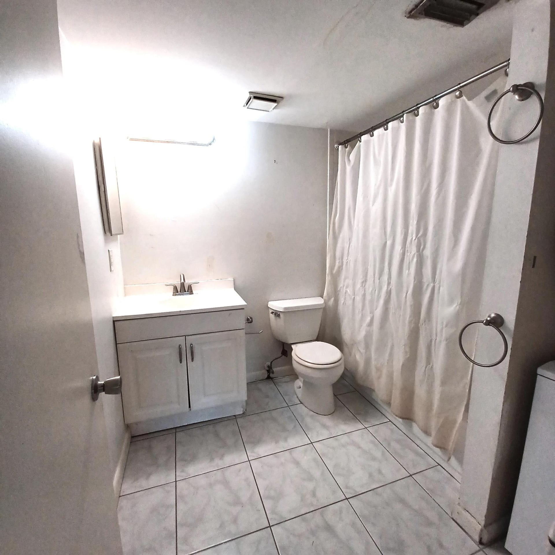 Unit 102 photo 16