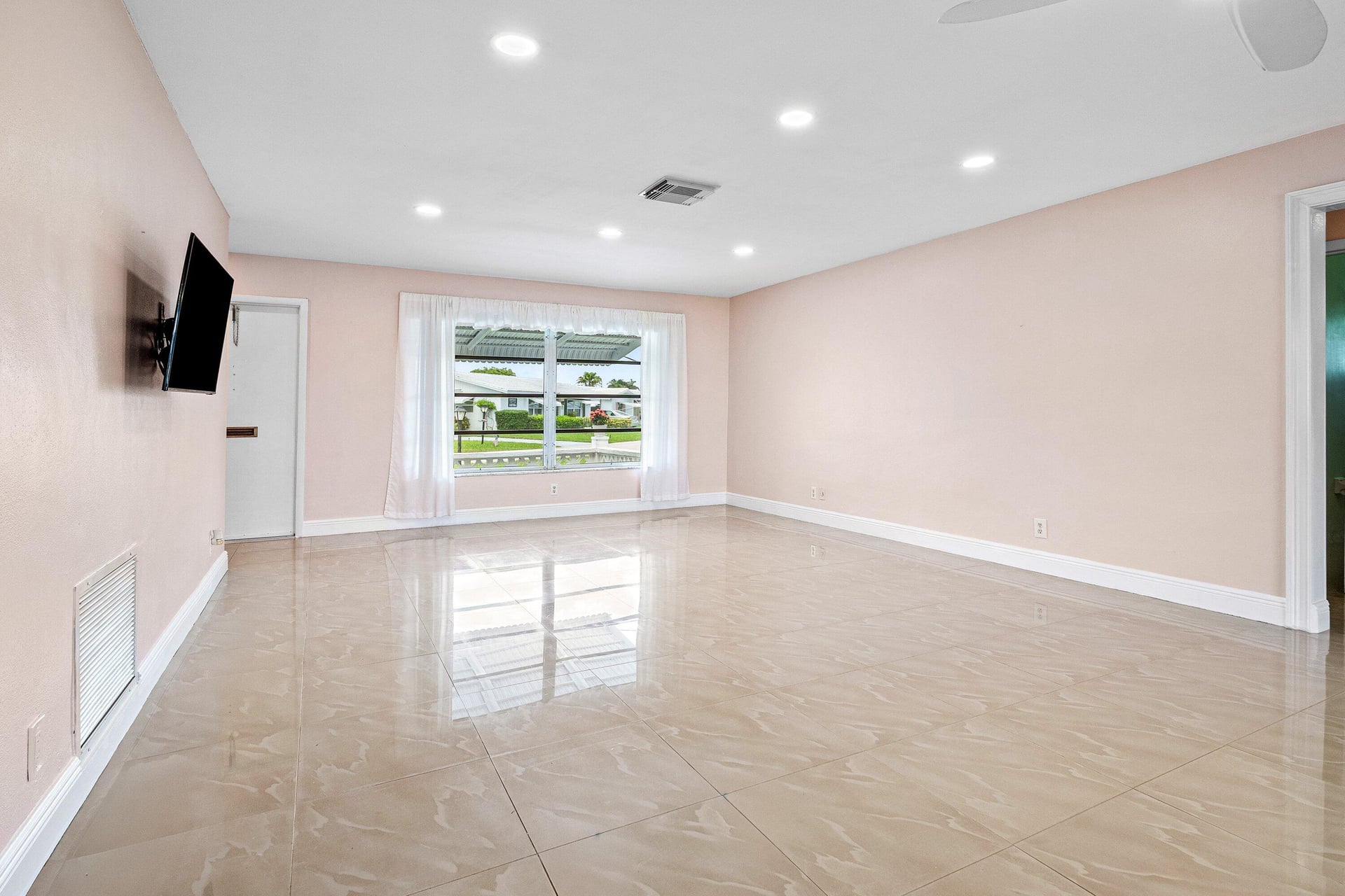 Residence photo 14