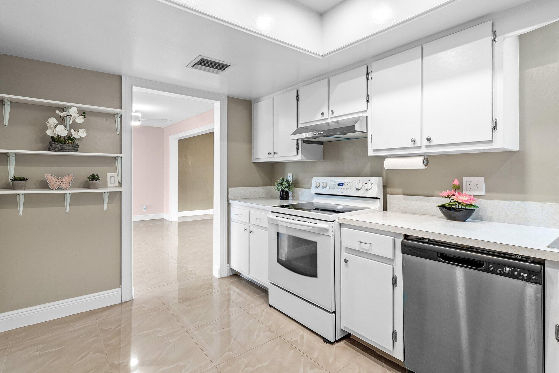 Residence photo 18