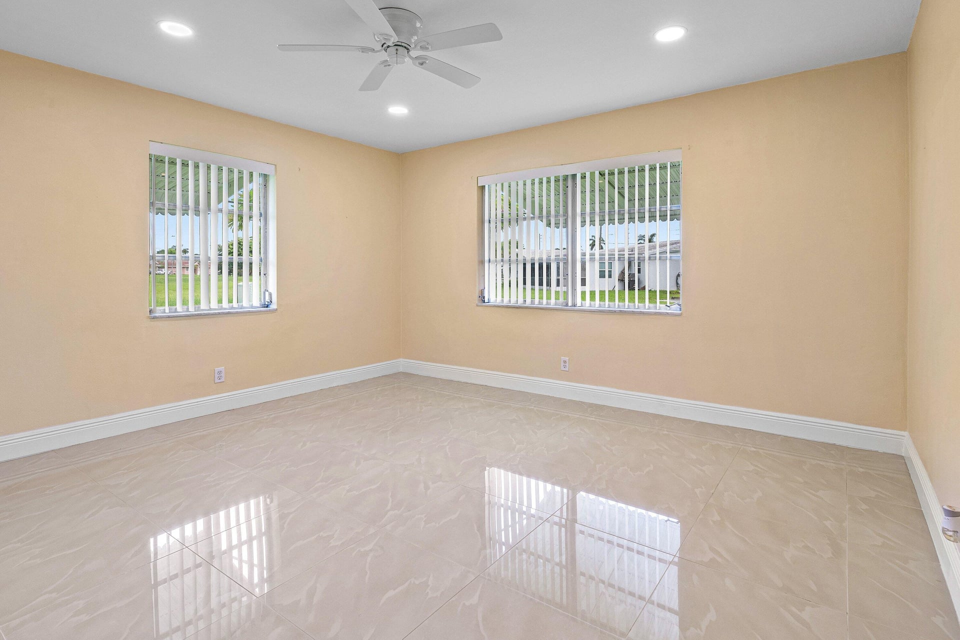 Residence photo 20