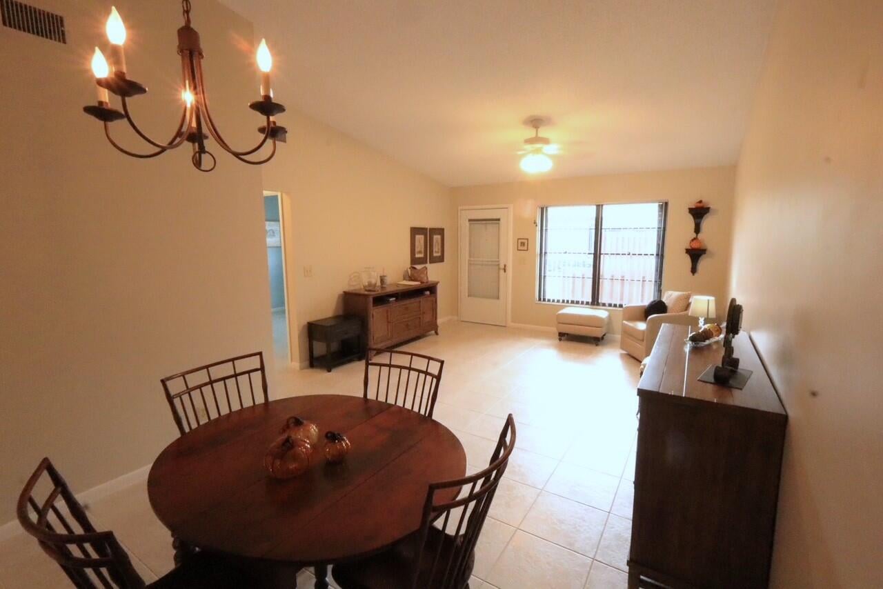 Residence photo 3
