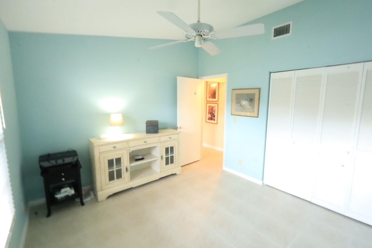 Residence photo 12