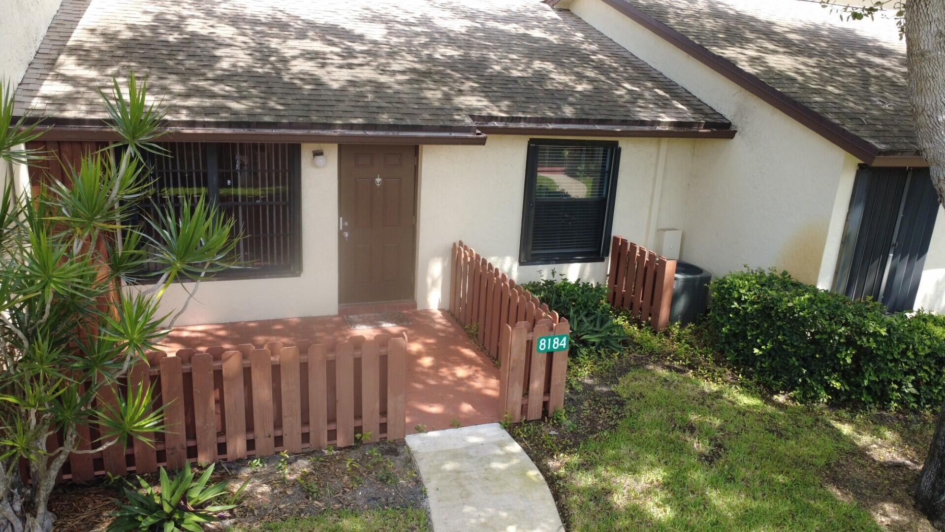 Residence photo 18