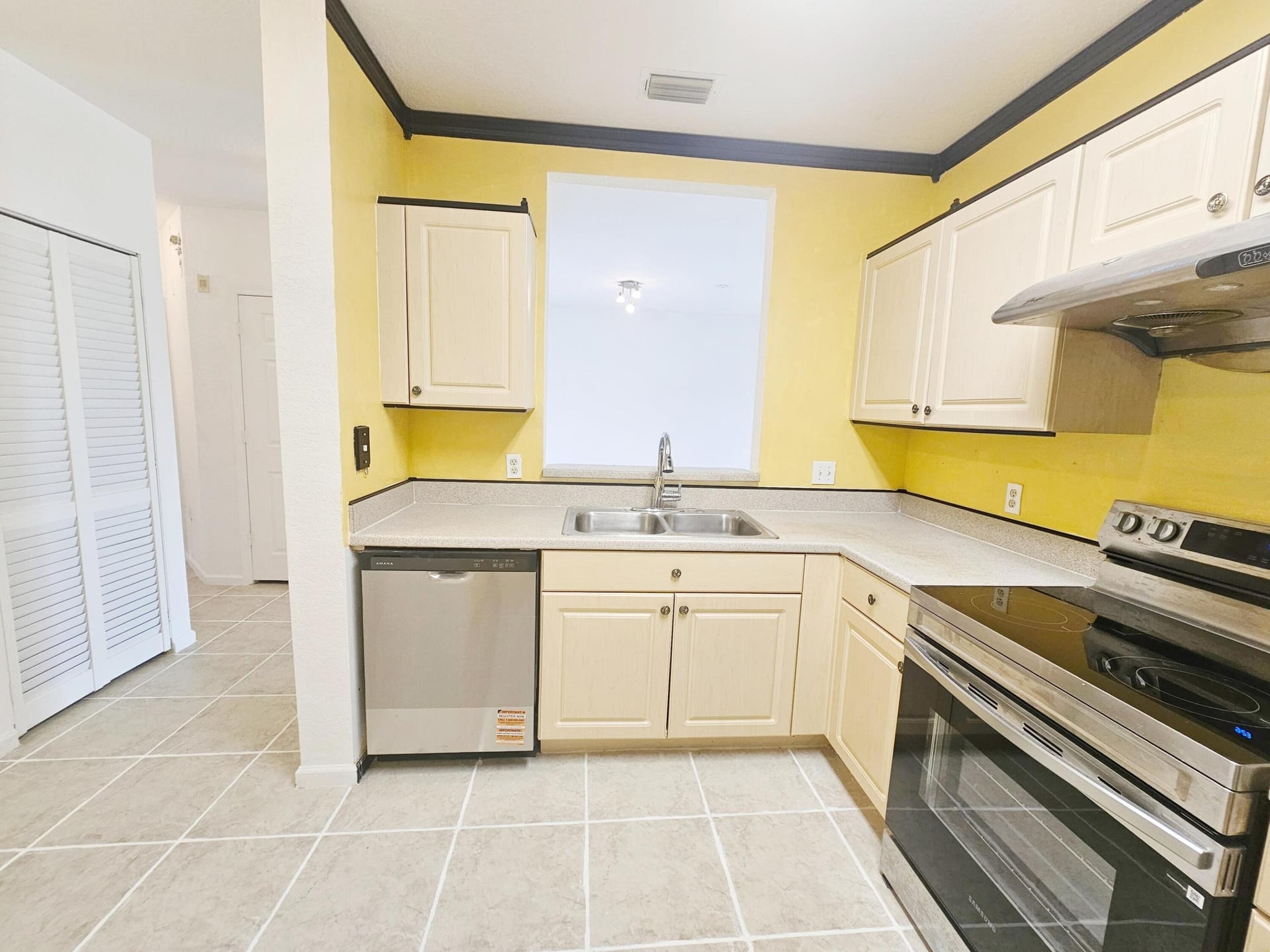 Unit 621 photo 6