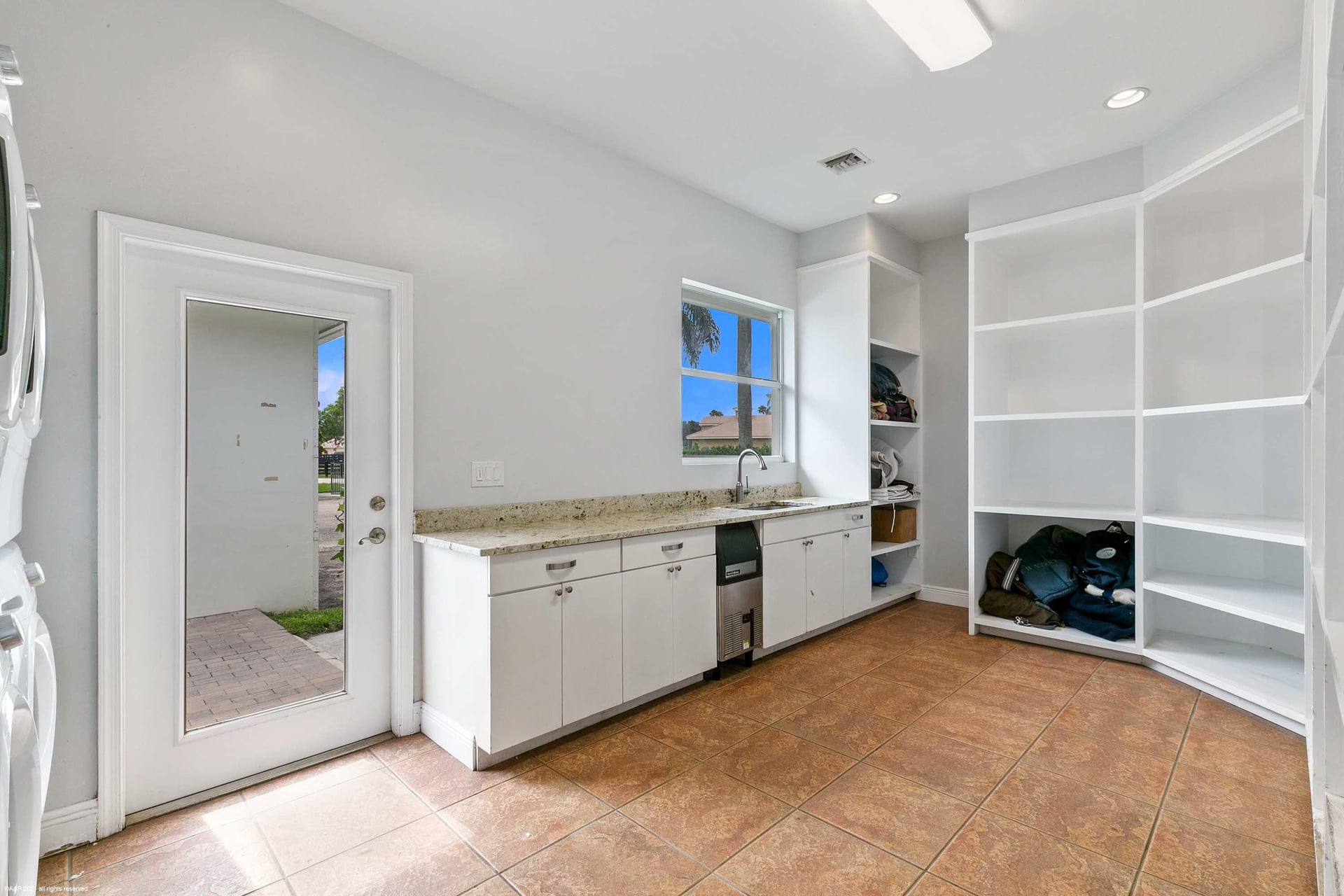 Saddle Trail Park Residence photo 29