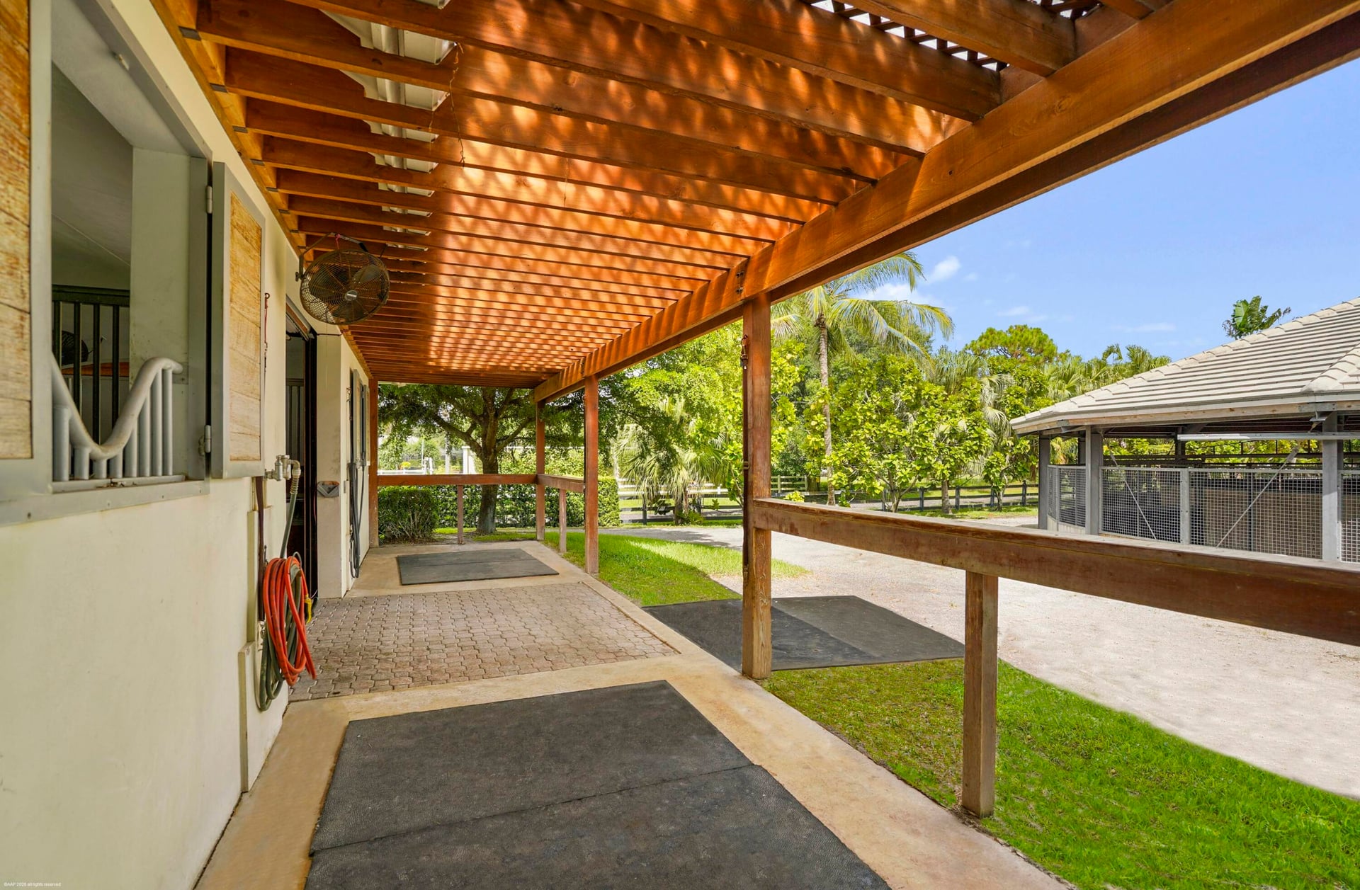 Saddle Trail Park Residence photo 39