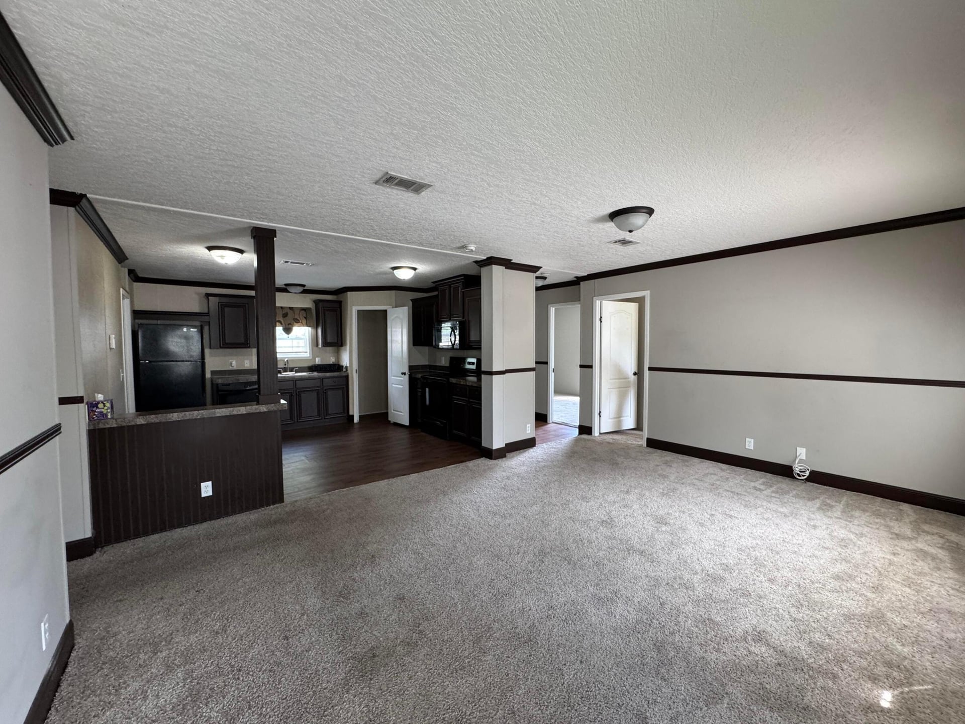 Unit 441 photo 3