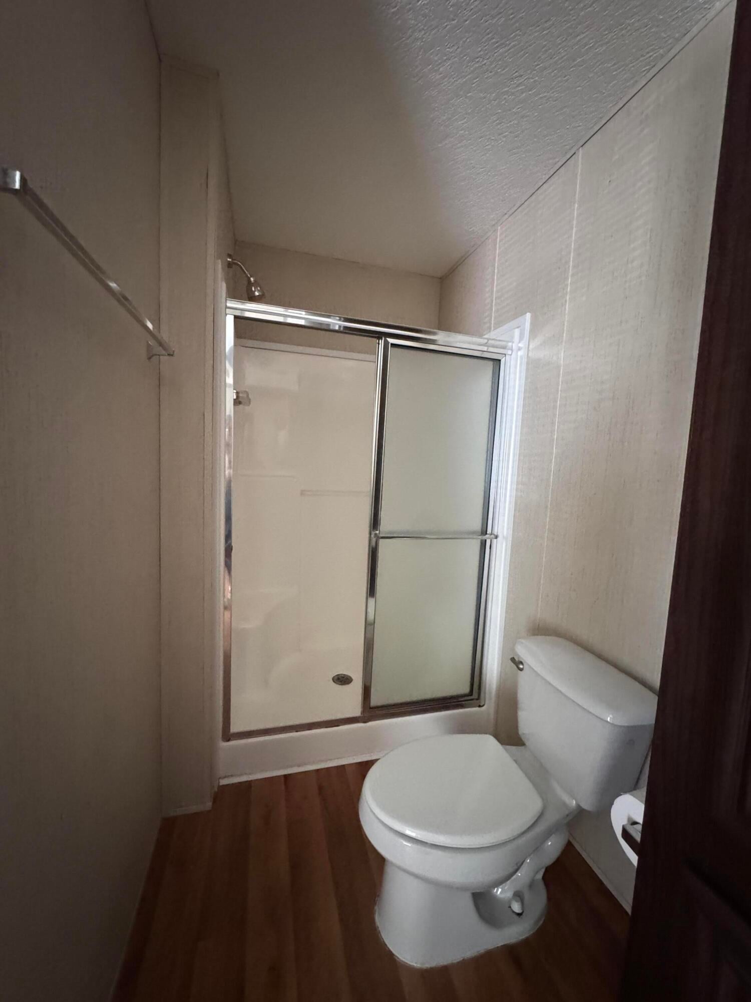 Unit 441 photo 9