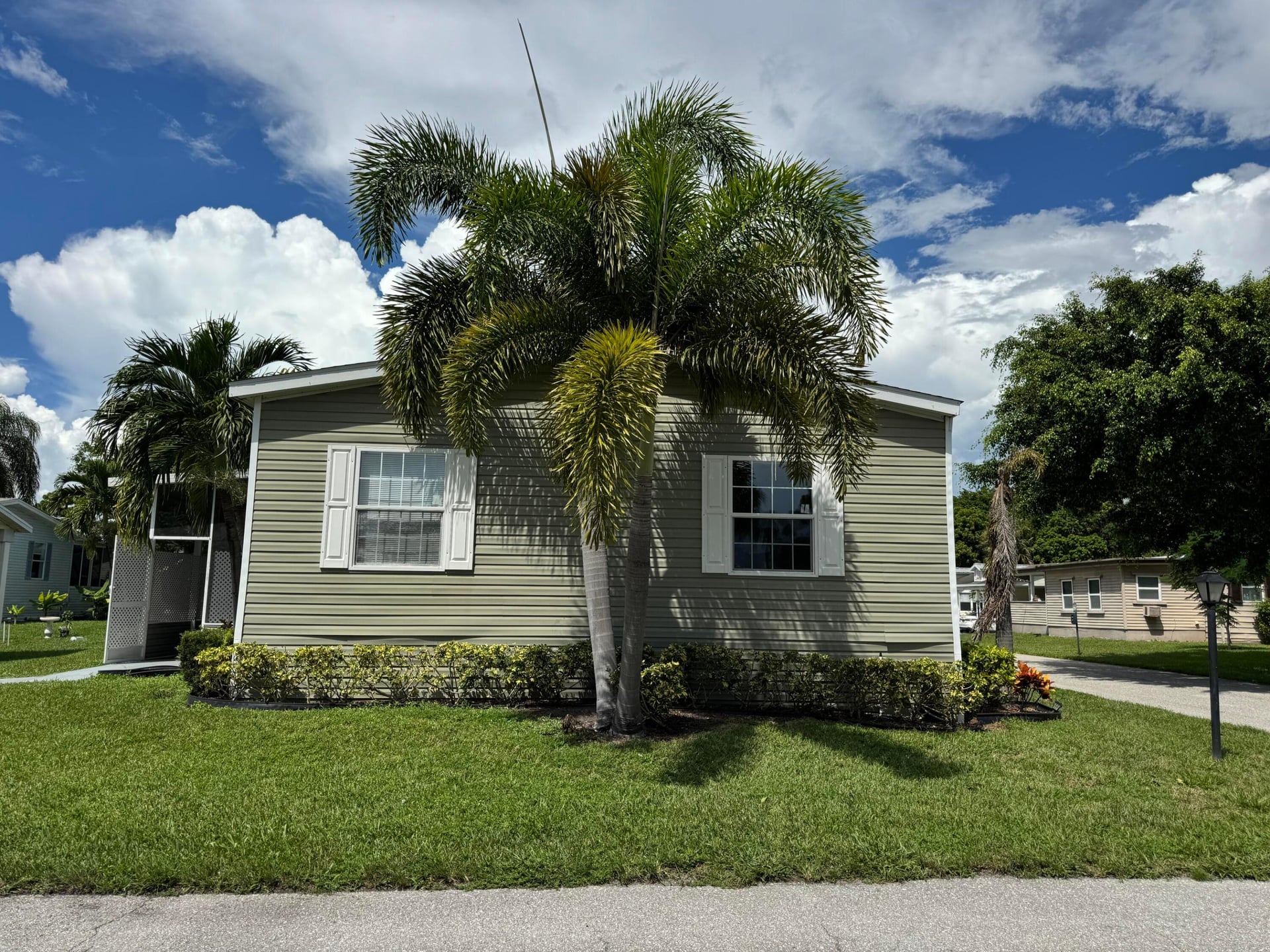 Unit 441 photo 12