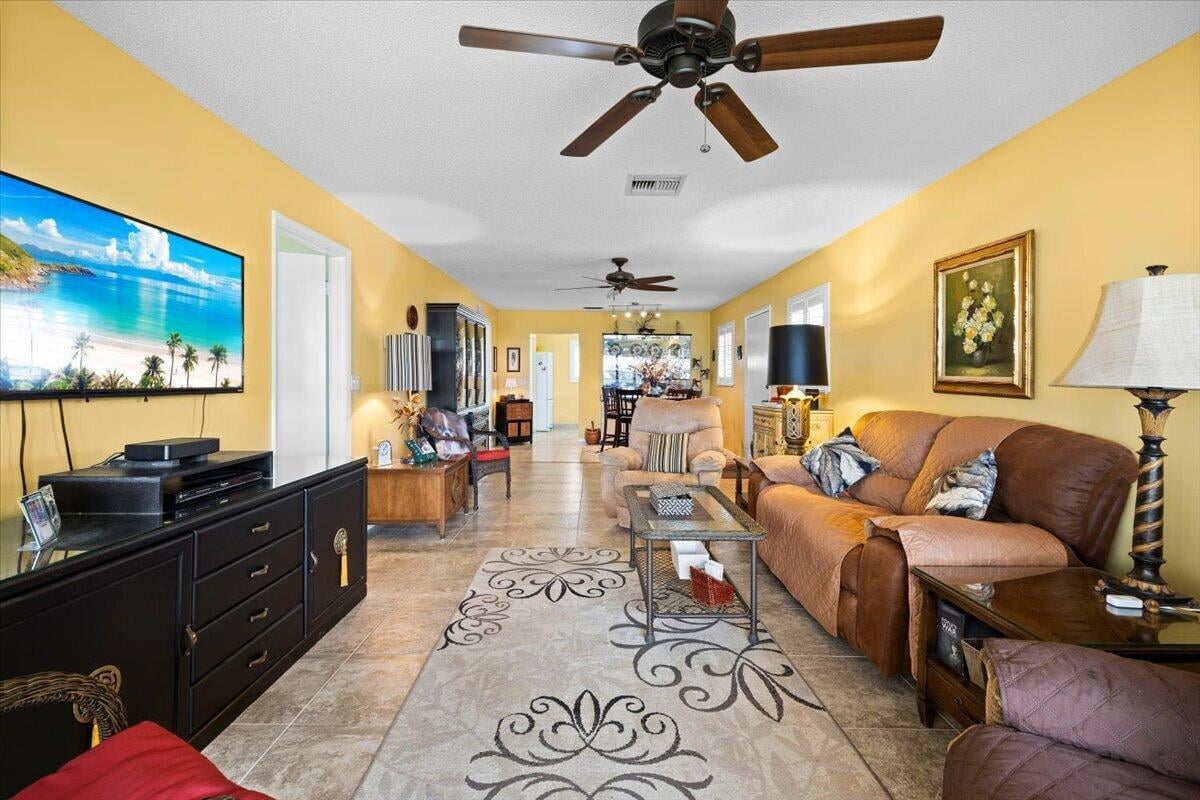 Residence photo 6
