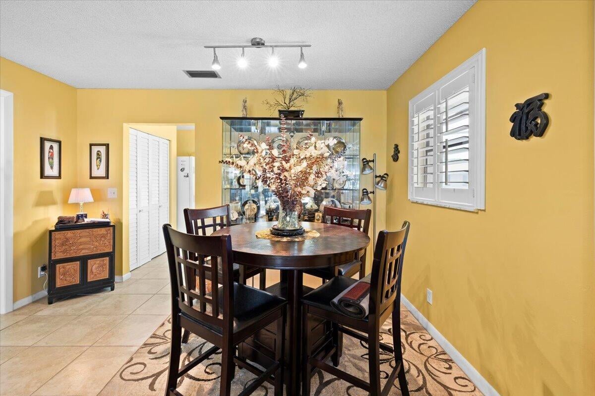 Residence photo 8