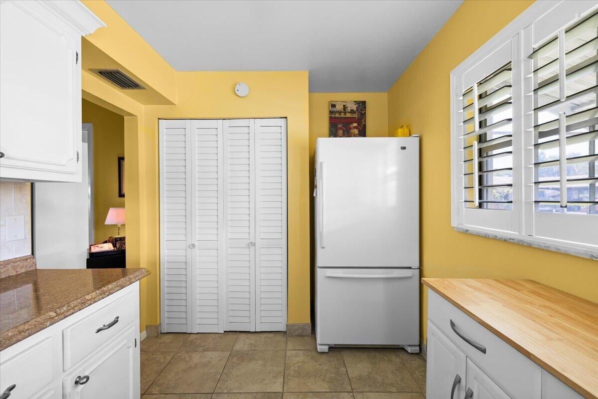Residence photo 12