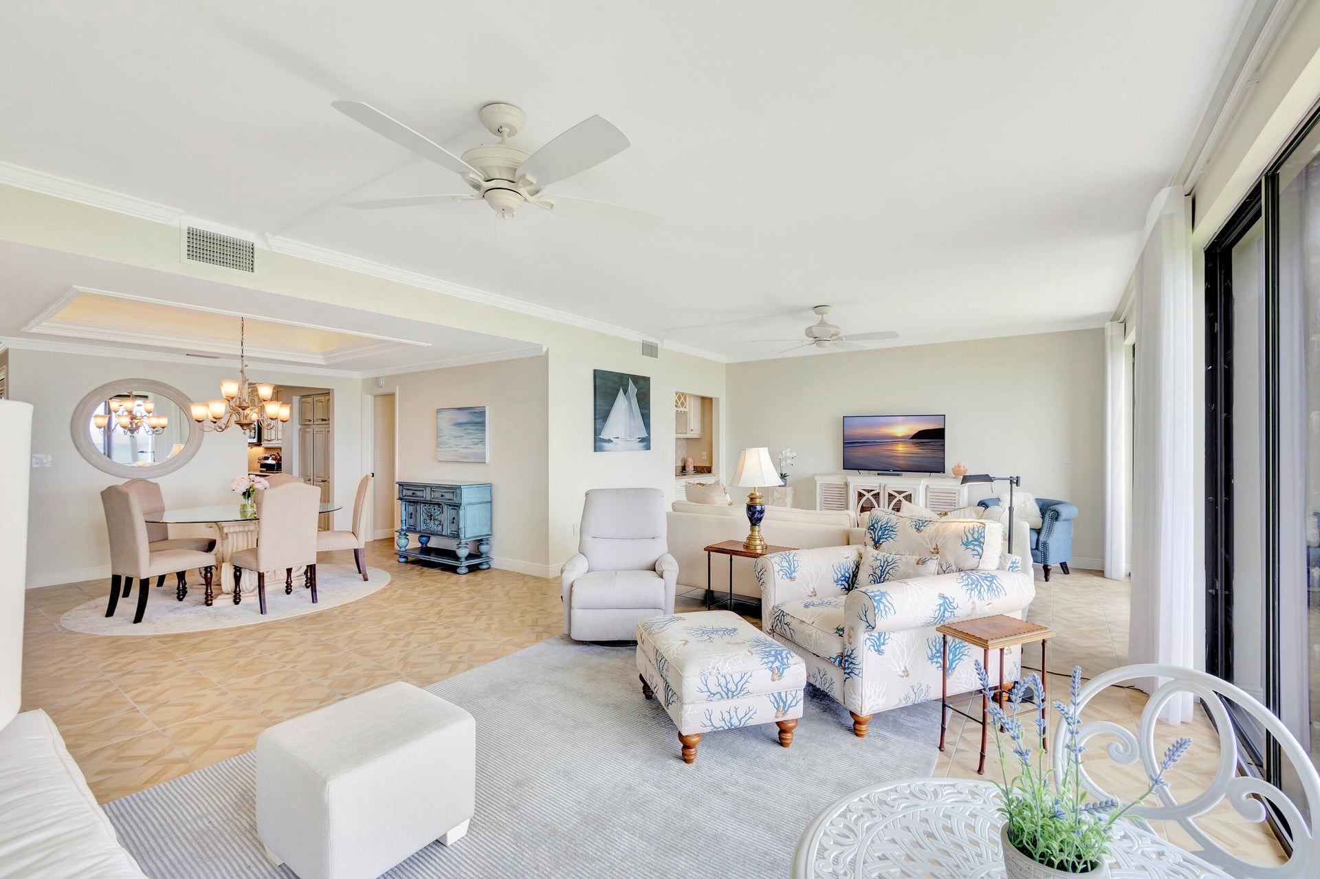 Unit 203 photo 16
