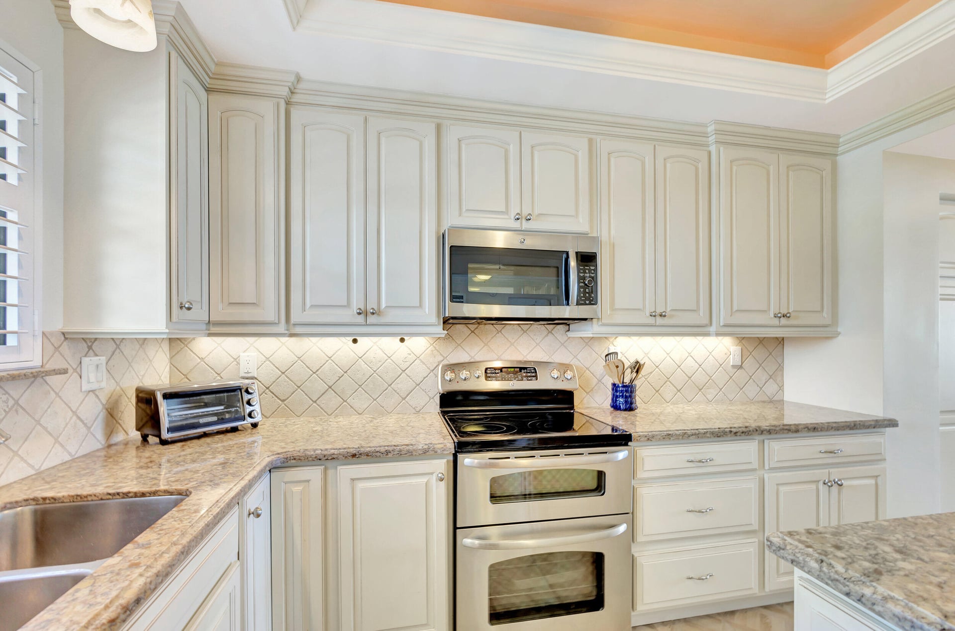 Unit 203 photo 23