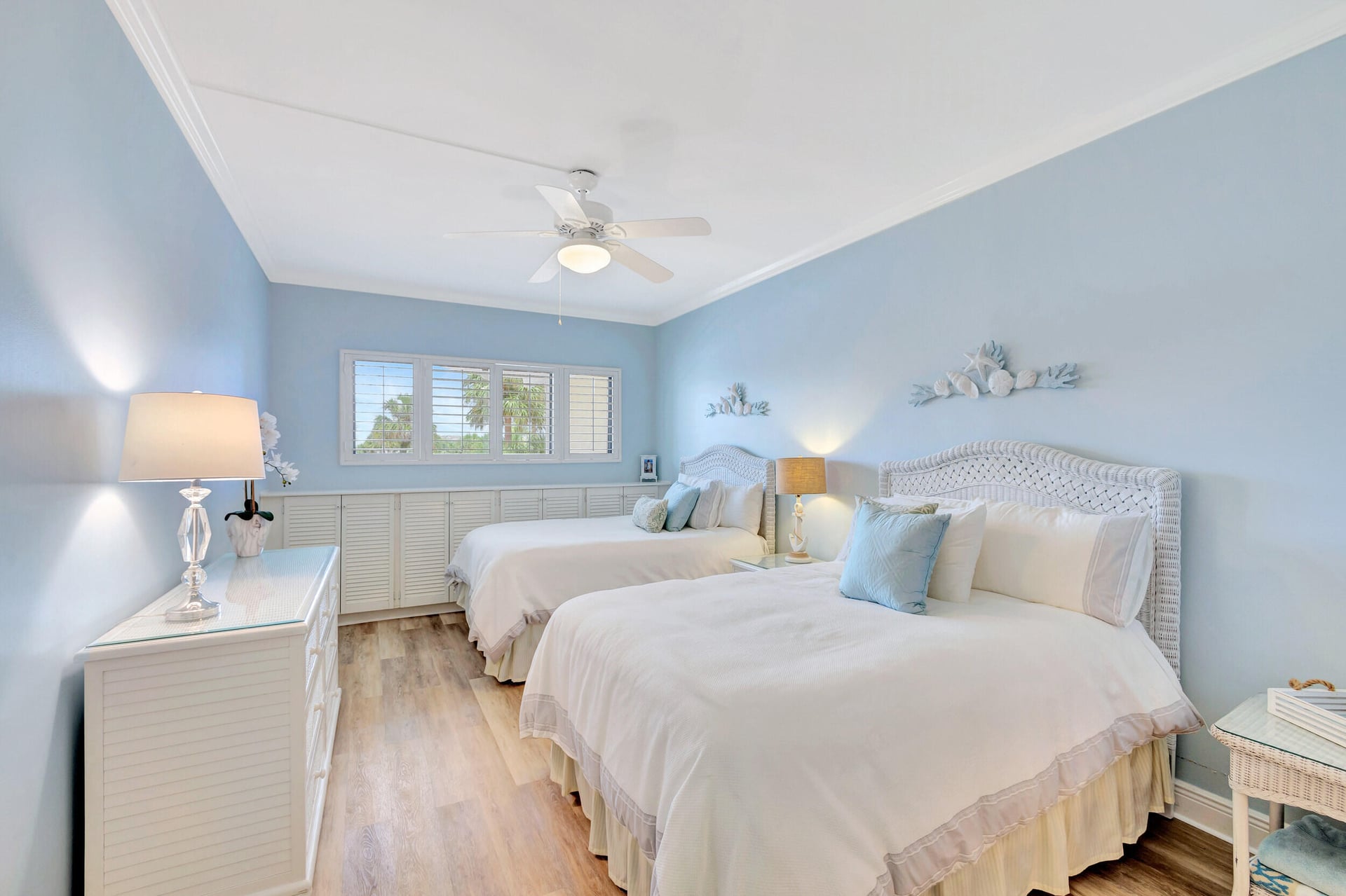 Unit 203 photo 36