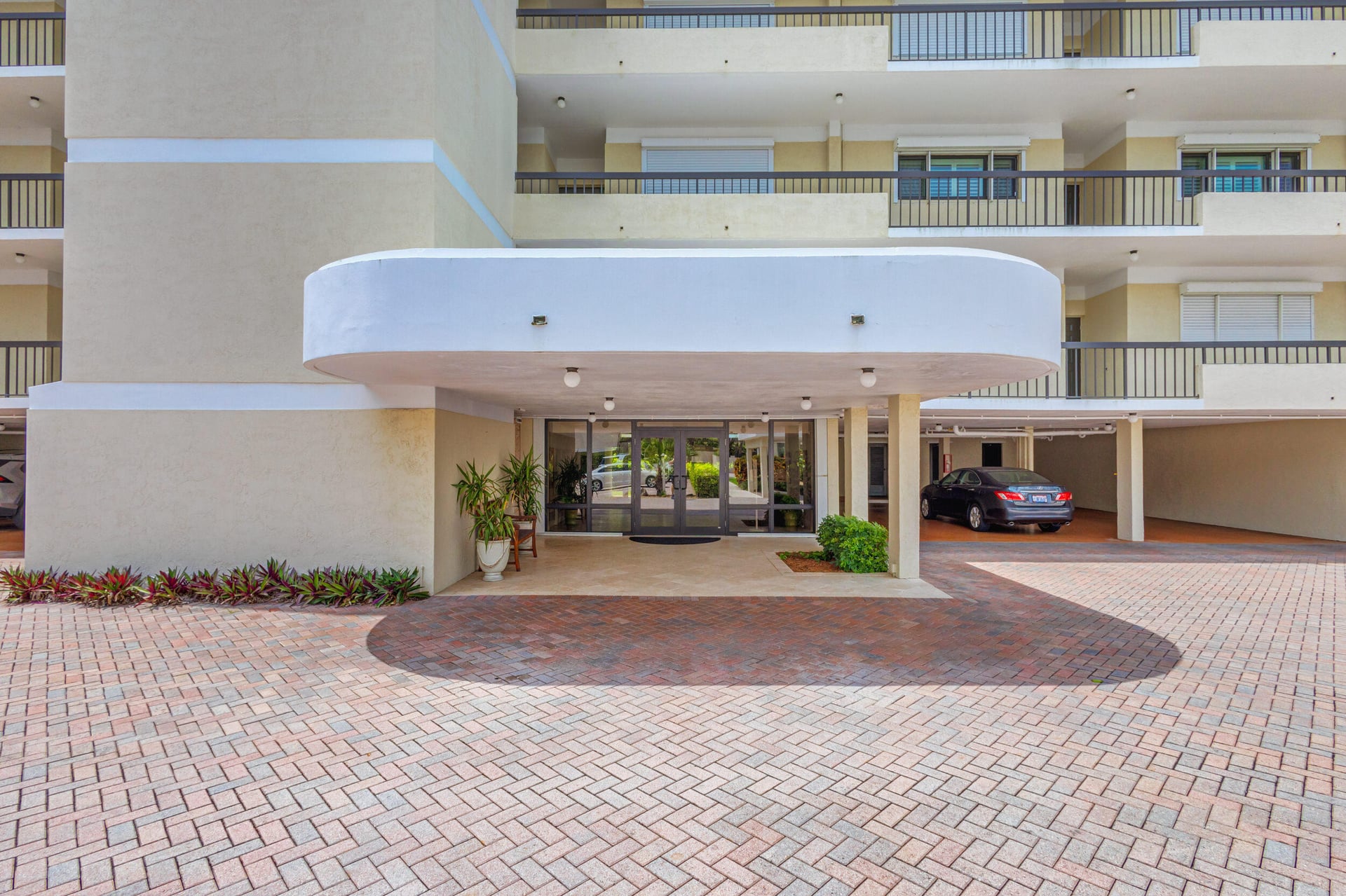 Unit 203 photo 59
