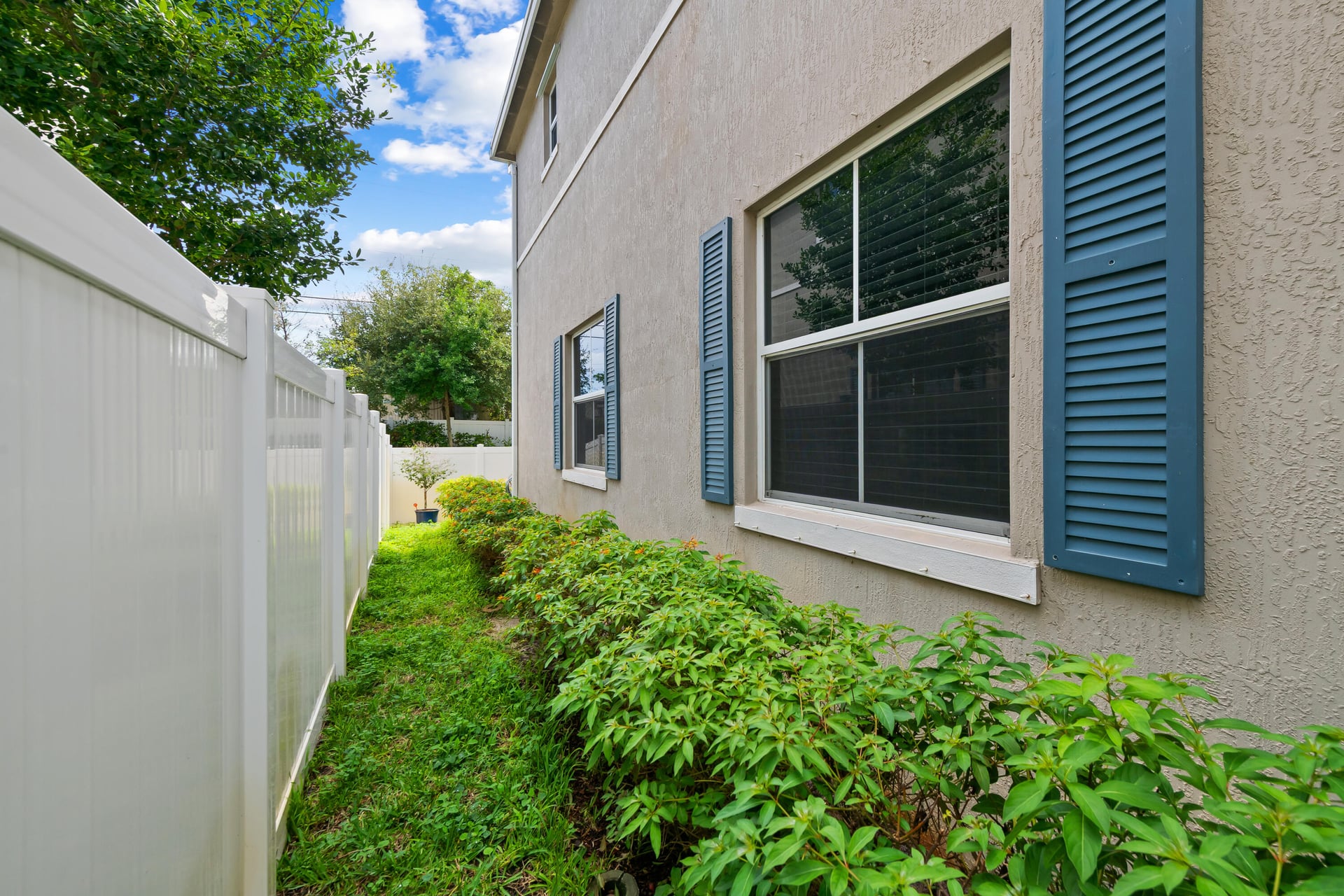  Residence photo 4
