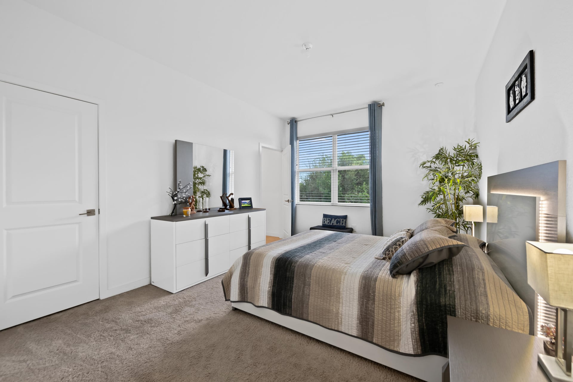  Residence photo 17