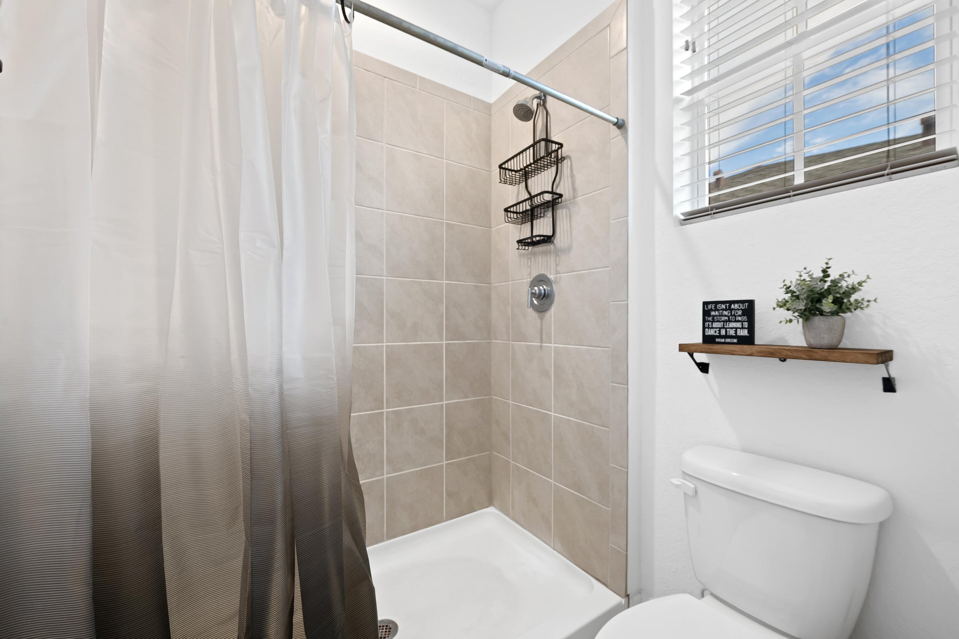  Residence photo 26