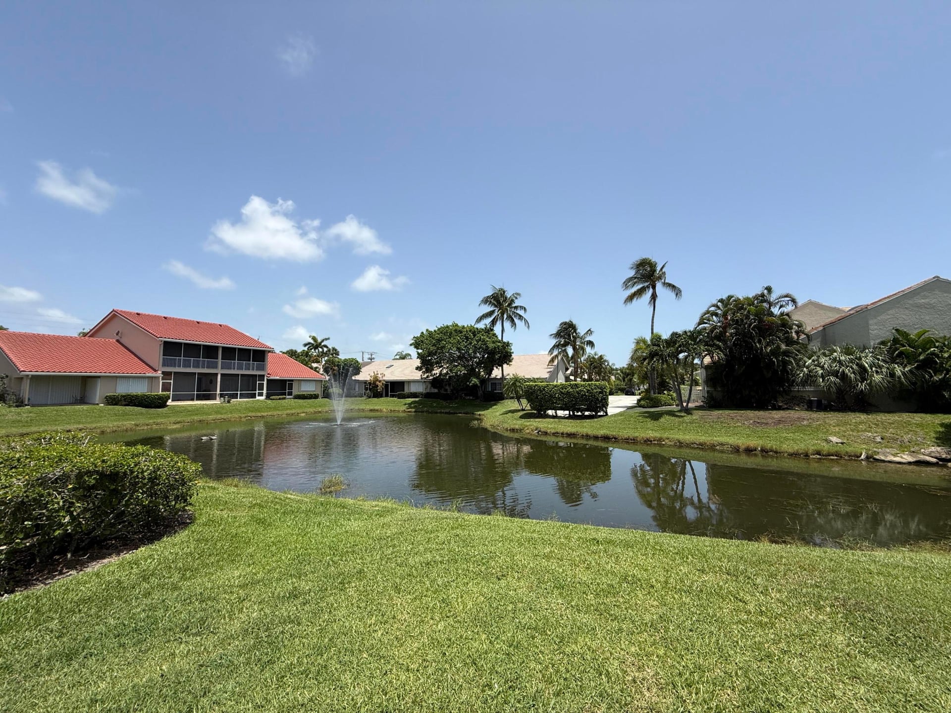 Residence photo 3