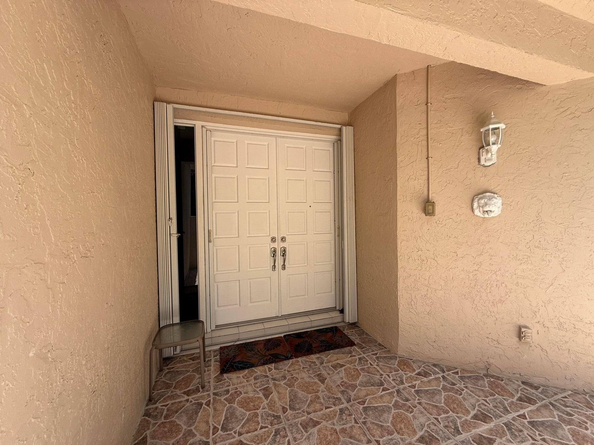 Residence photo 12