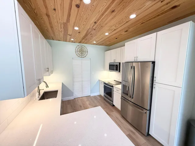 Residence photo 17