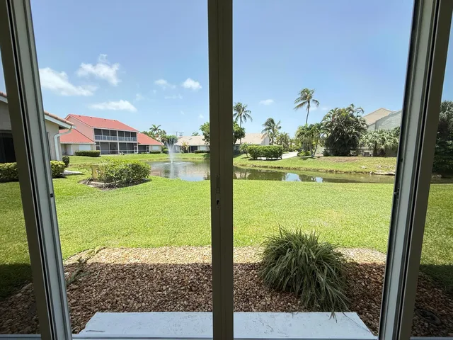 Residence photo 33