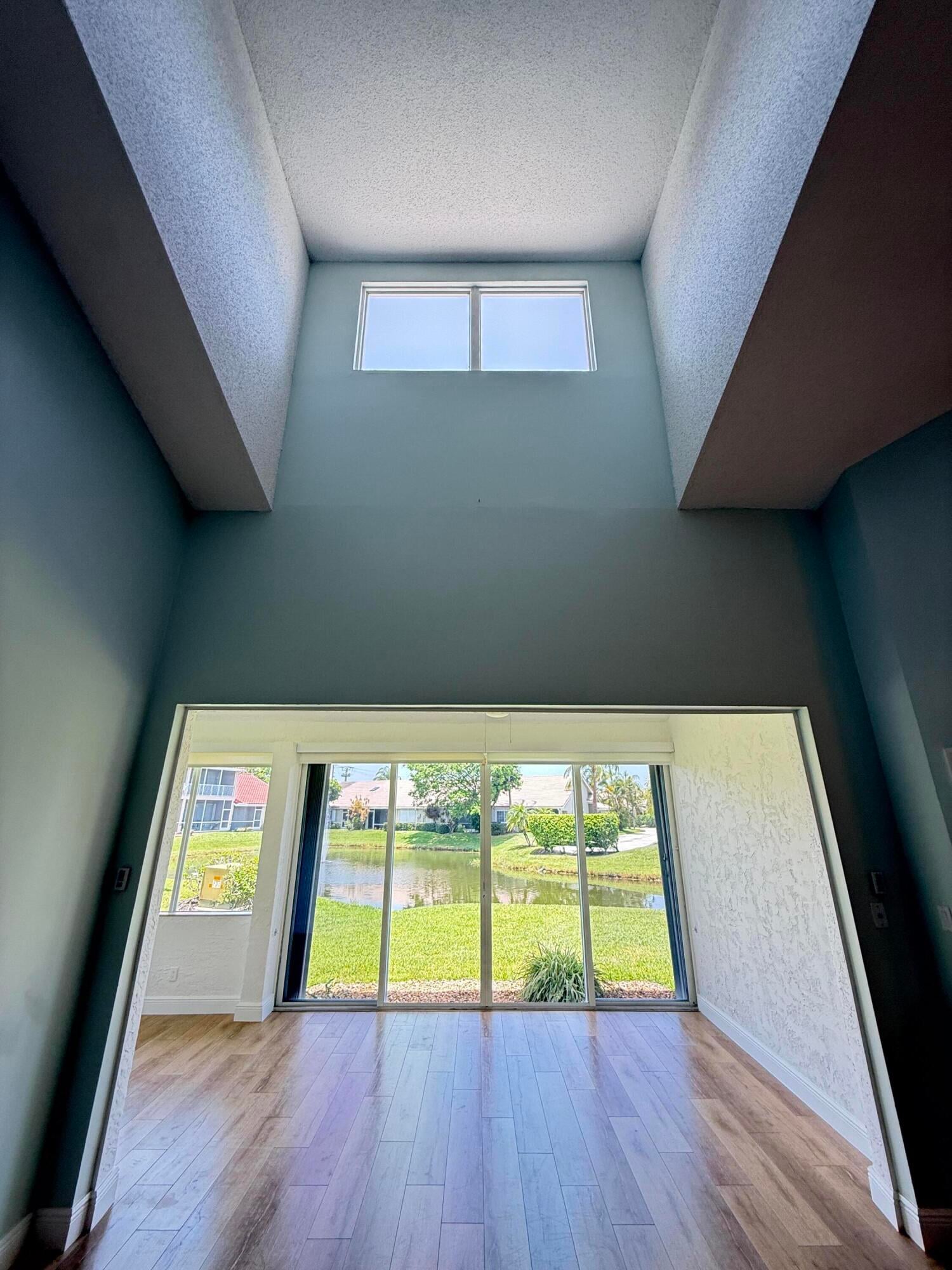 Residence photo 36