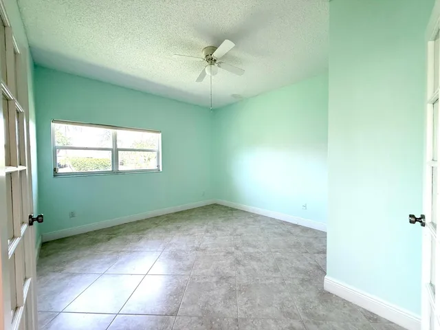 Residence photo 41