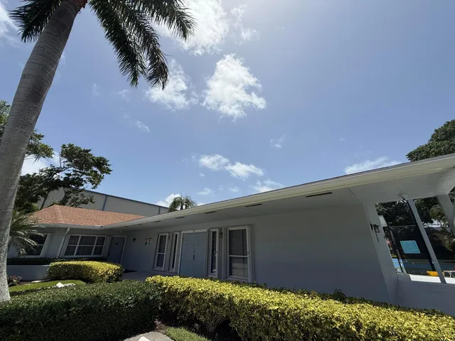 Residence photo 92
