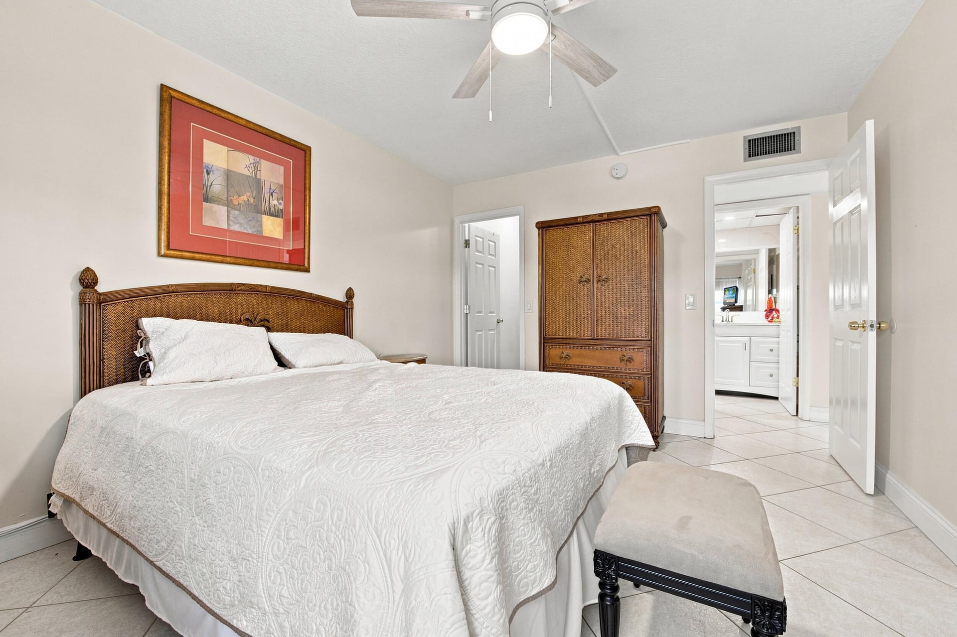 Residence photo 18