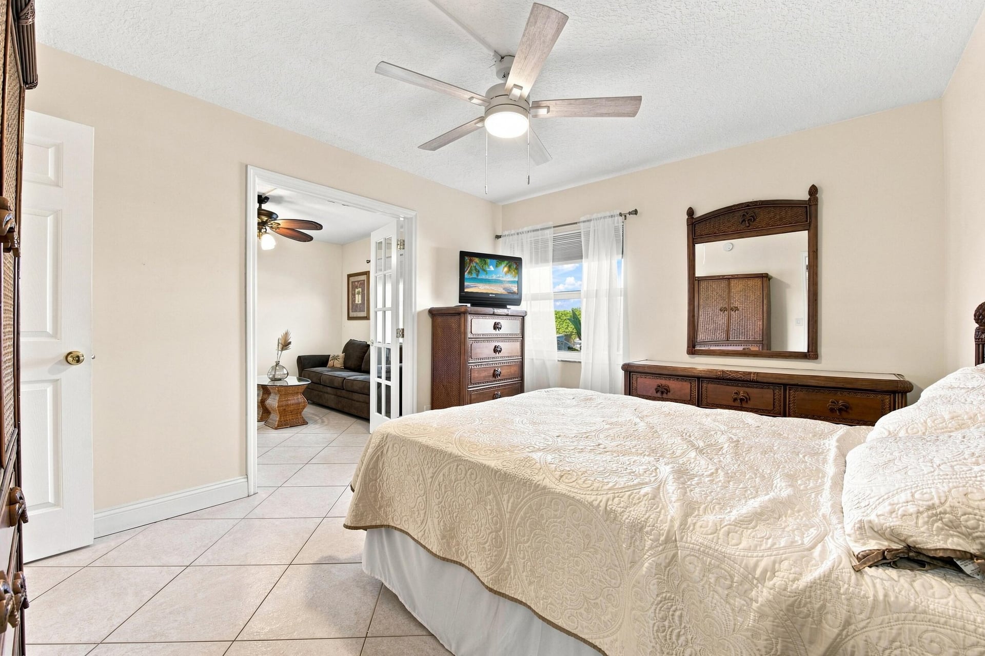 Residence photo 19