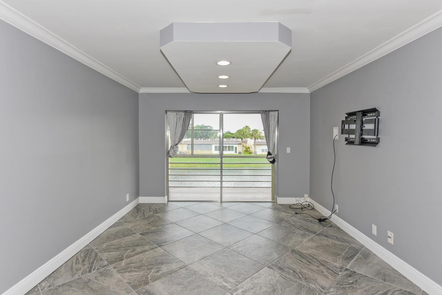 Residence photo 5