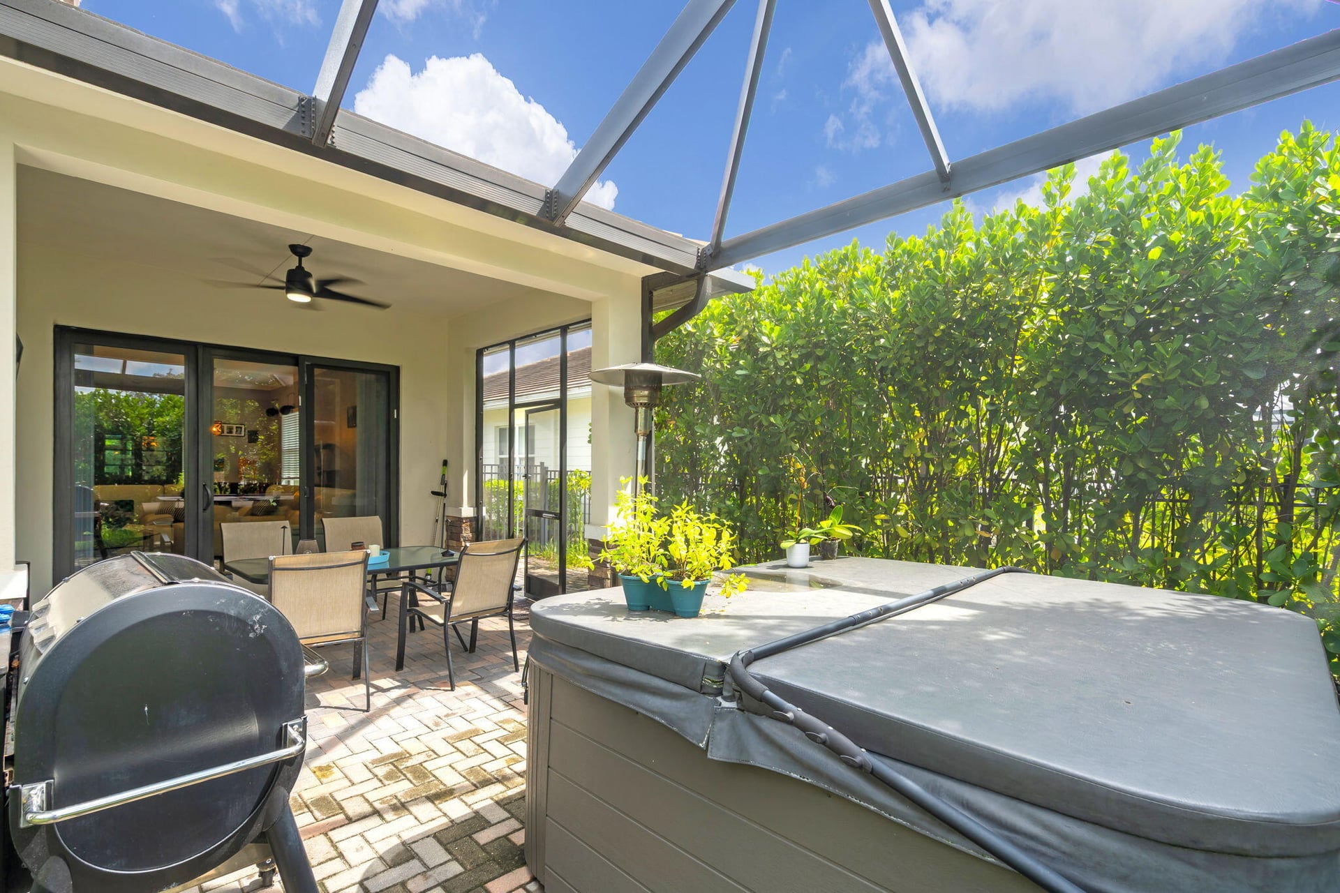 Residence photo 19
