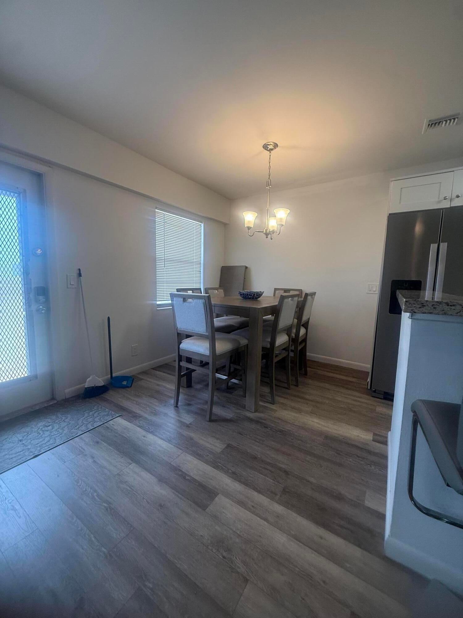 Residence photo 8