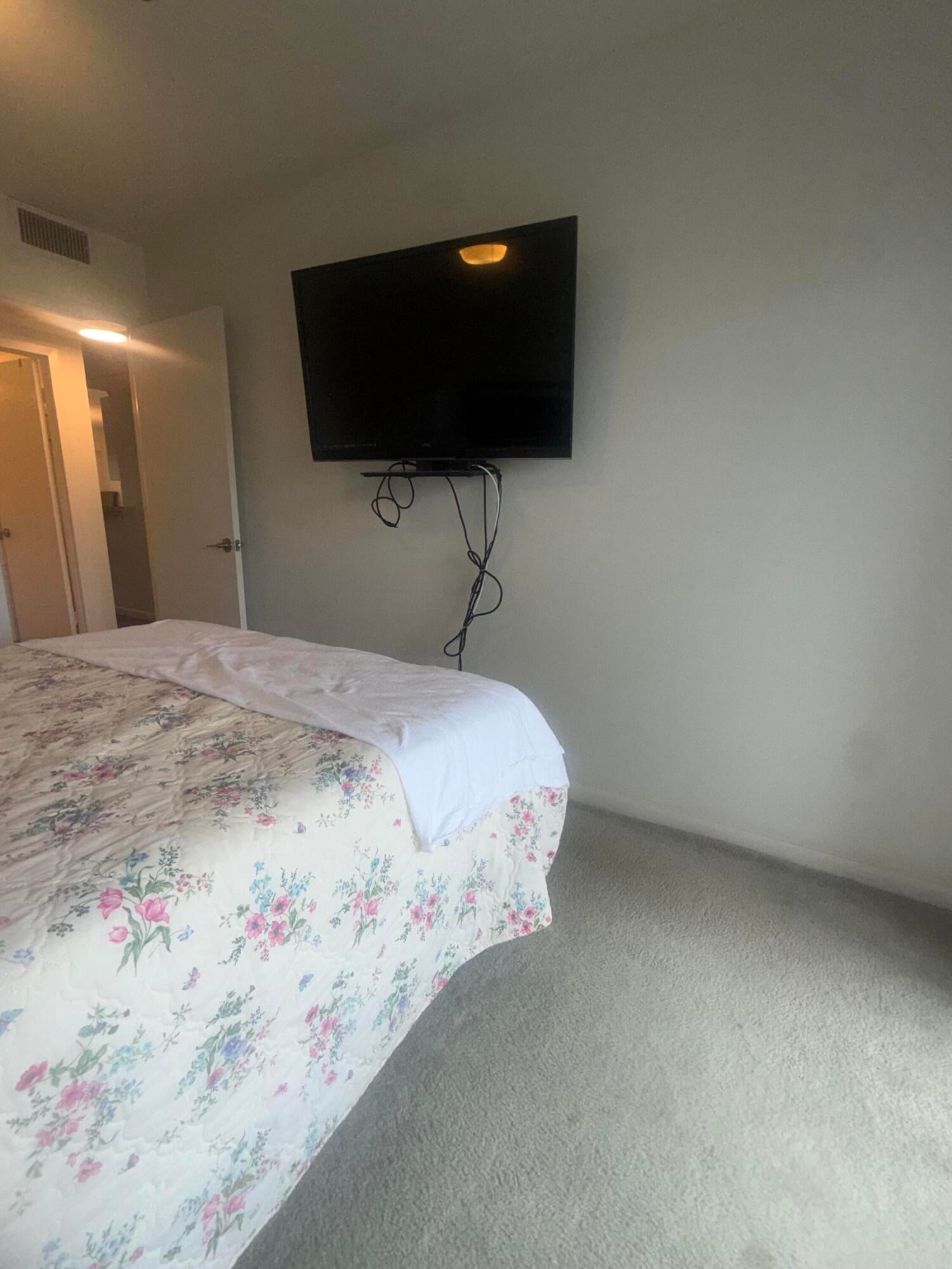 Residence photo 30