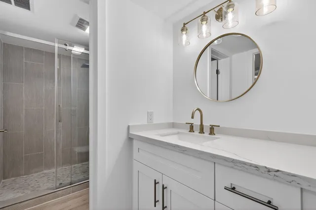  Unit 319 photo 12