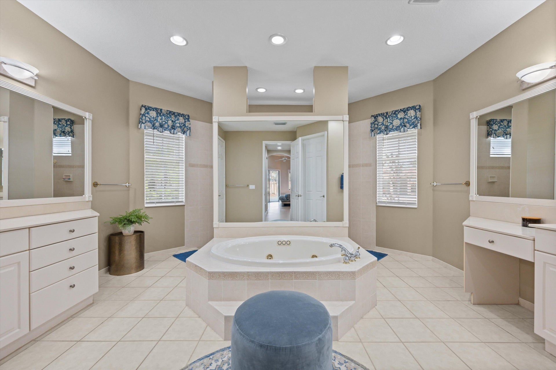  Residence photo 18