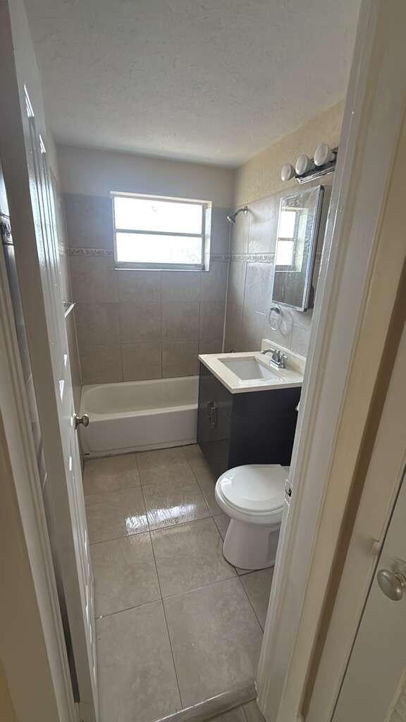 Unit 3 photo 13