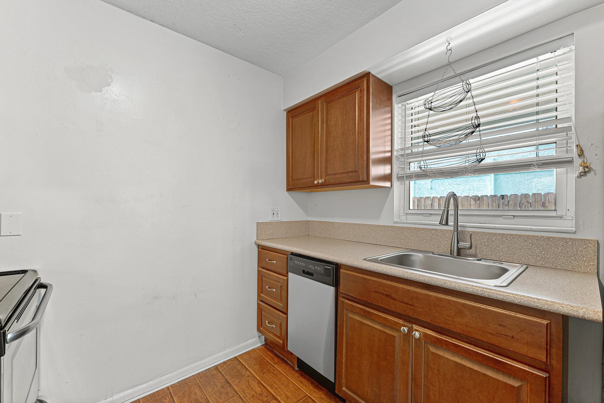 Unit Unit 2 photo 2