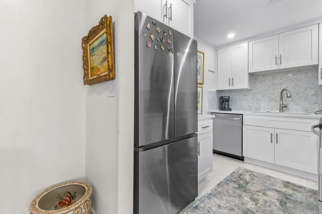 2600 N Flagler Unit 102 photo 20