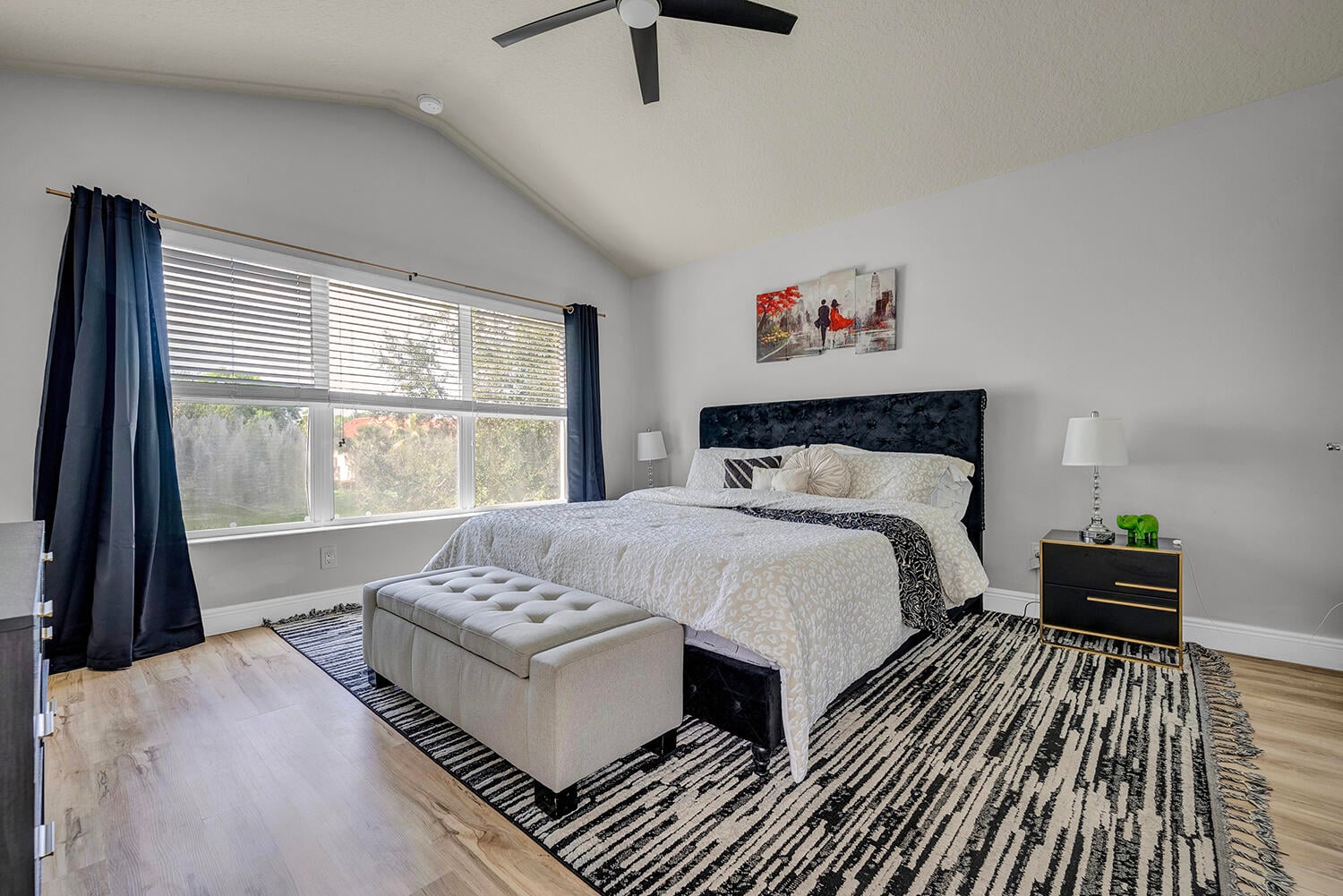 Residence photo 4