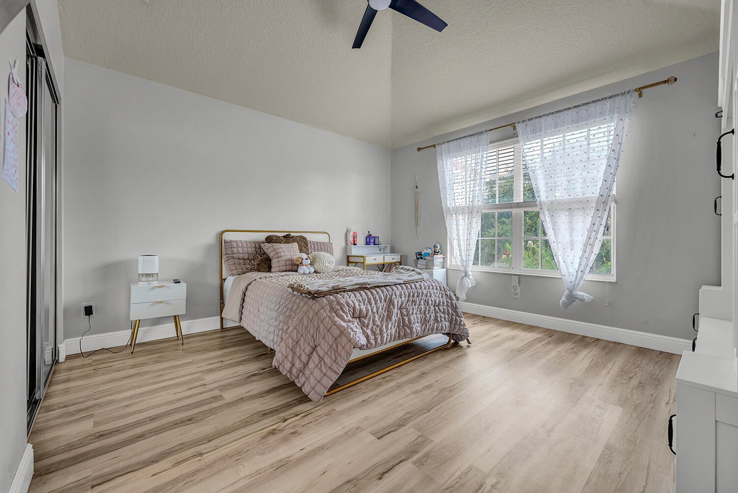 Residence photo 22