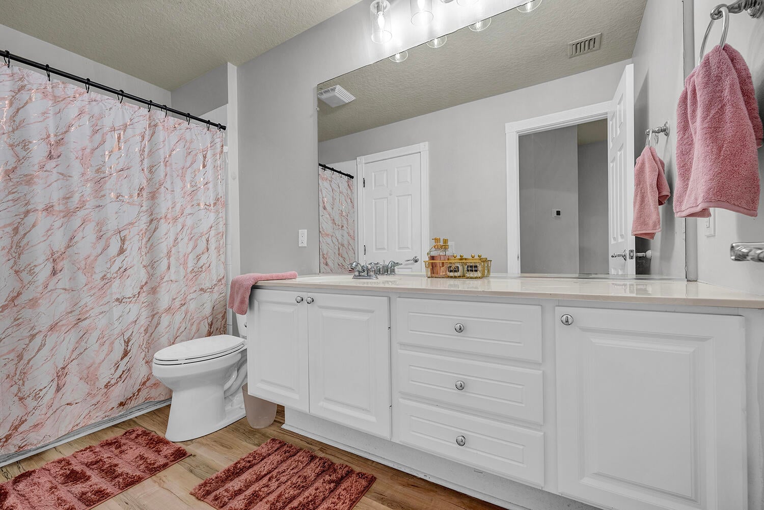 Residence photo 24