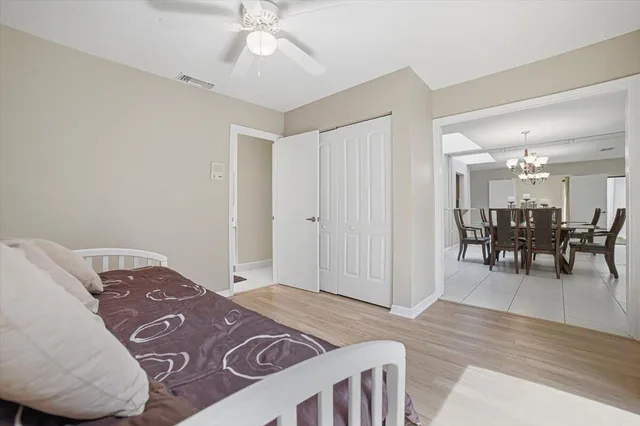  Unit 19 photo 19